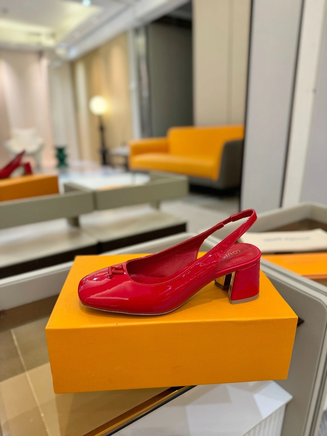 COCO-- 8V 1AGTYO Calfskin goatskin Heel height：5.5CM item:E-X158D4132